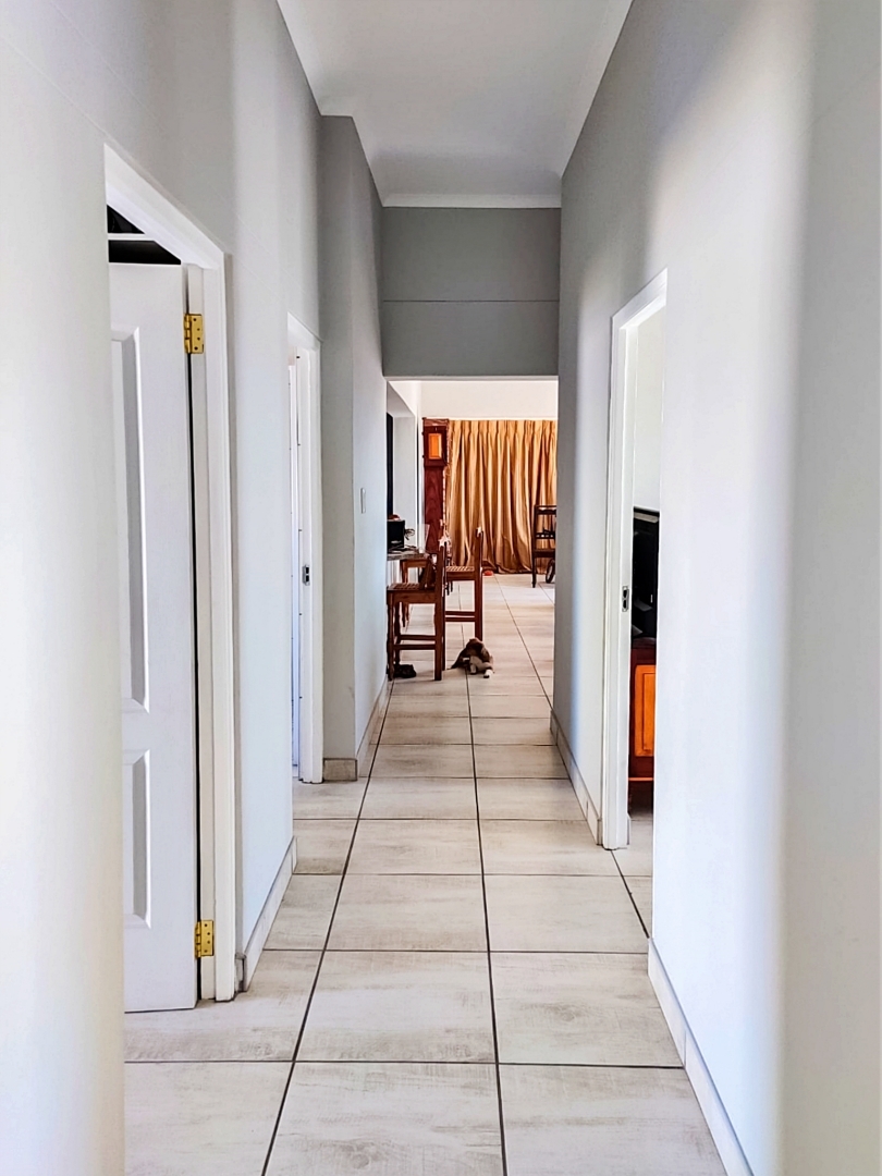4 Bedroom Property for Sale in Laaiplek Western Cape
